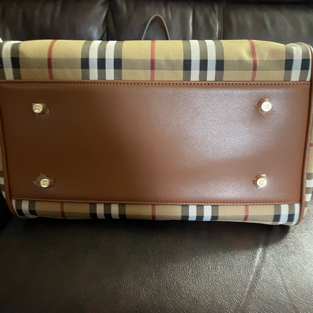 NWT. Classic, Plaid Pattern, Timeless, Large tote… - image 2